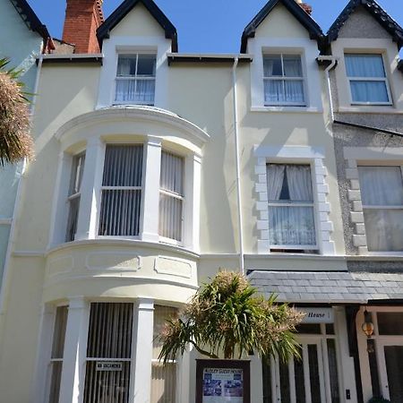 Audley Guest House ランディドノー エクステリア 写真