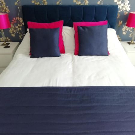 Audley Guest House ランディドノー エクステリア 写真