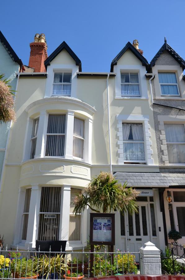 Audley Guest House ランディドノー エクステリア 写真
